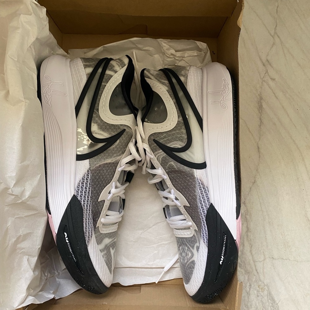 Nike Kyrie 8 white and black